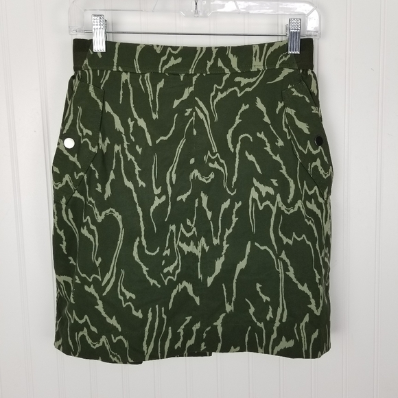 Athleta Womens Vienna Cargo Skort Size 4 Green Built in Shorts Active Print - Picture 7 of 7